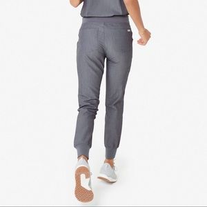 FIGS Scrubs Set Woman Graphite Gray XS